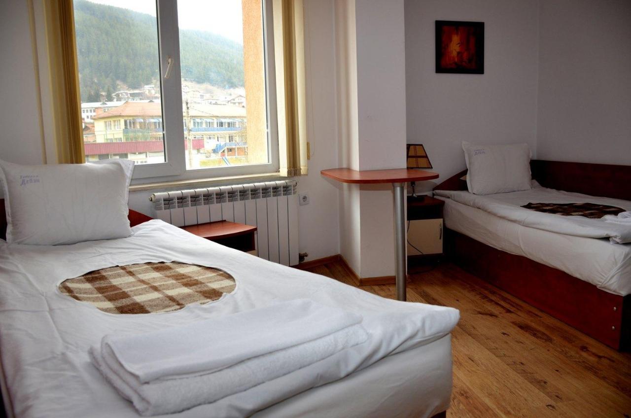 Family Hotel Daisy Borino Exteriör bild